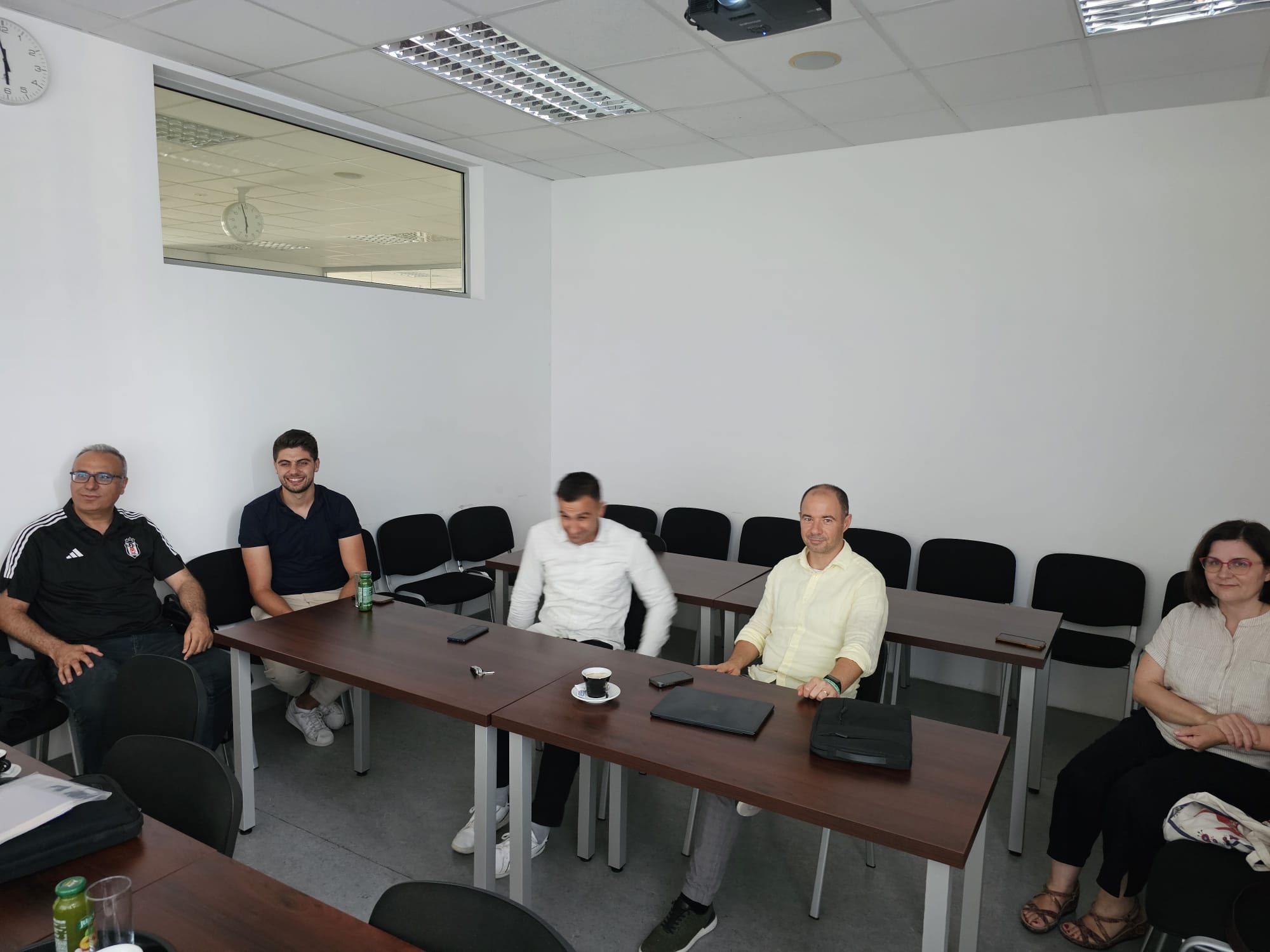 WhatsApp%20Image%202025-06-16%20at%2018.00.26